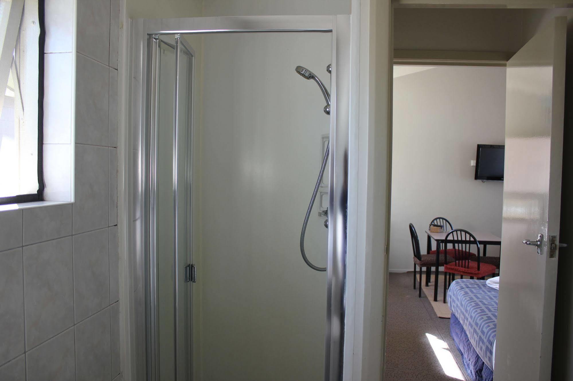 Jack & Di'S Lakefront Motel Rotorua Dış mekan fotoğraf