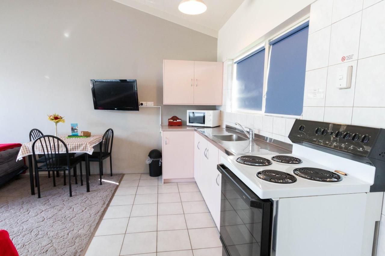 Jack & Di'S Lakefront Motel Rotorua Dış mekan fotoğraf